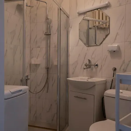 Flat At Plac Konstytucji Varşova