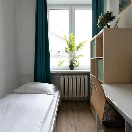 Flat At Plac Konstytucji Varşova